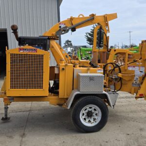 Bandit 12" wood chipper (model 120xp)